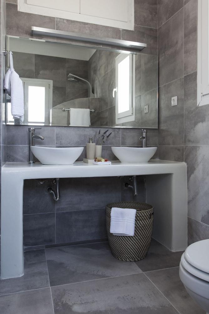 Thalassa Prive Villas 4 *