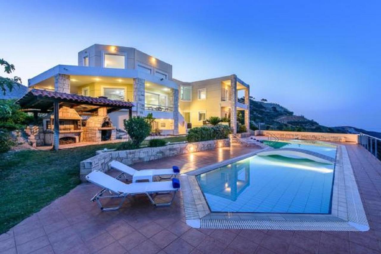 Palaiokastro Villas 