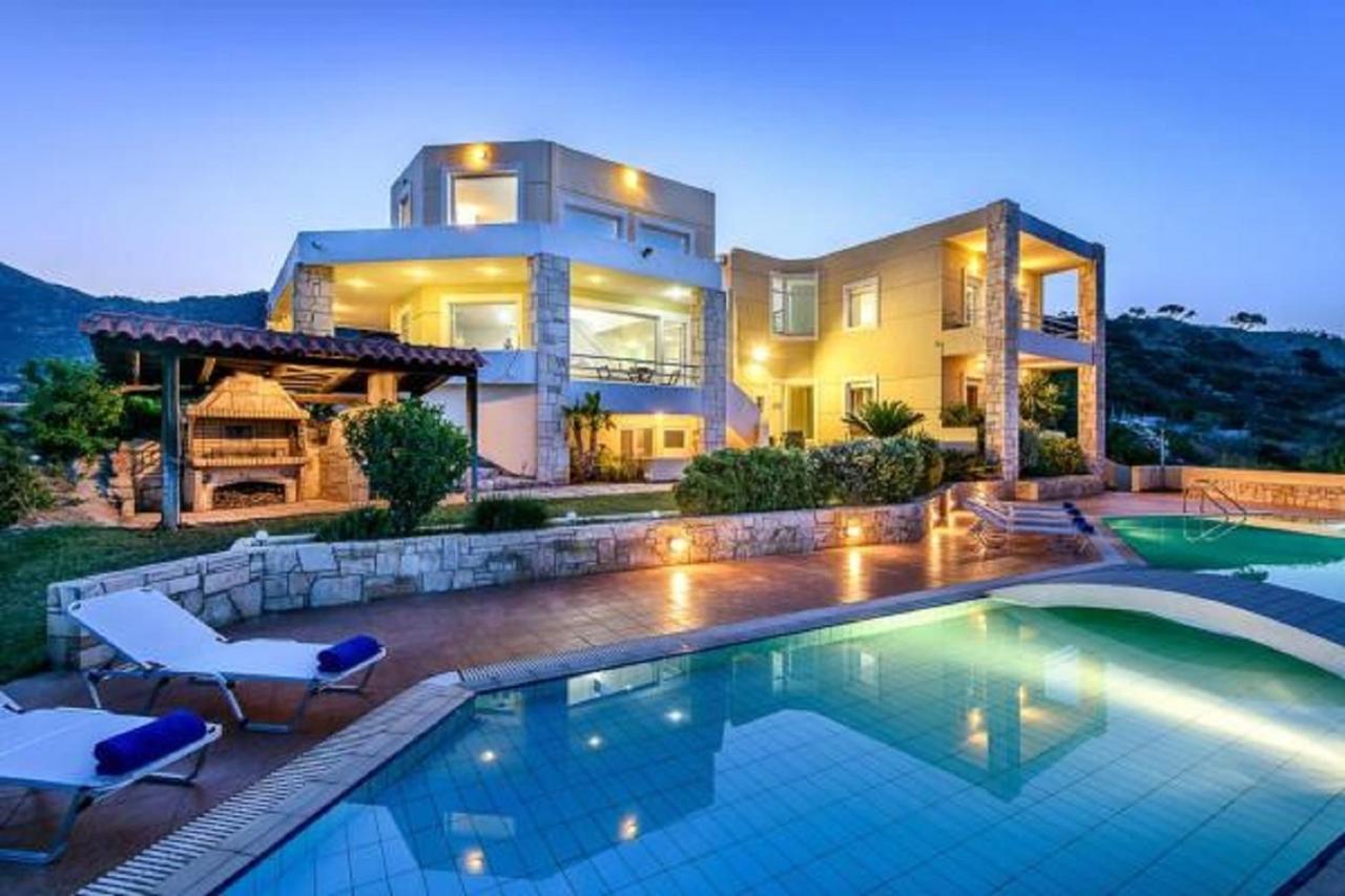 Palaiokastro Villas 