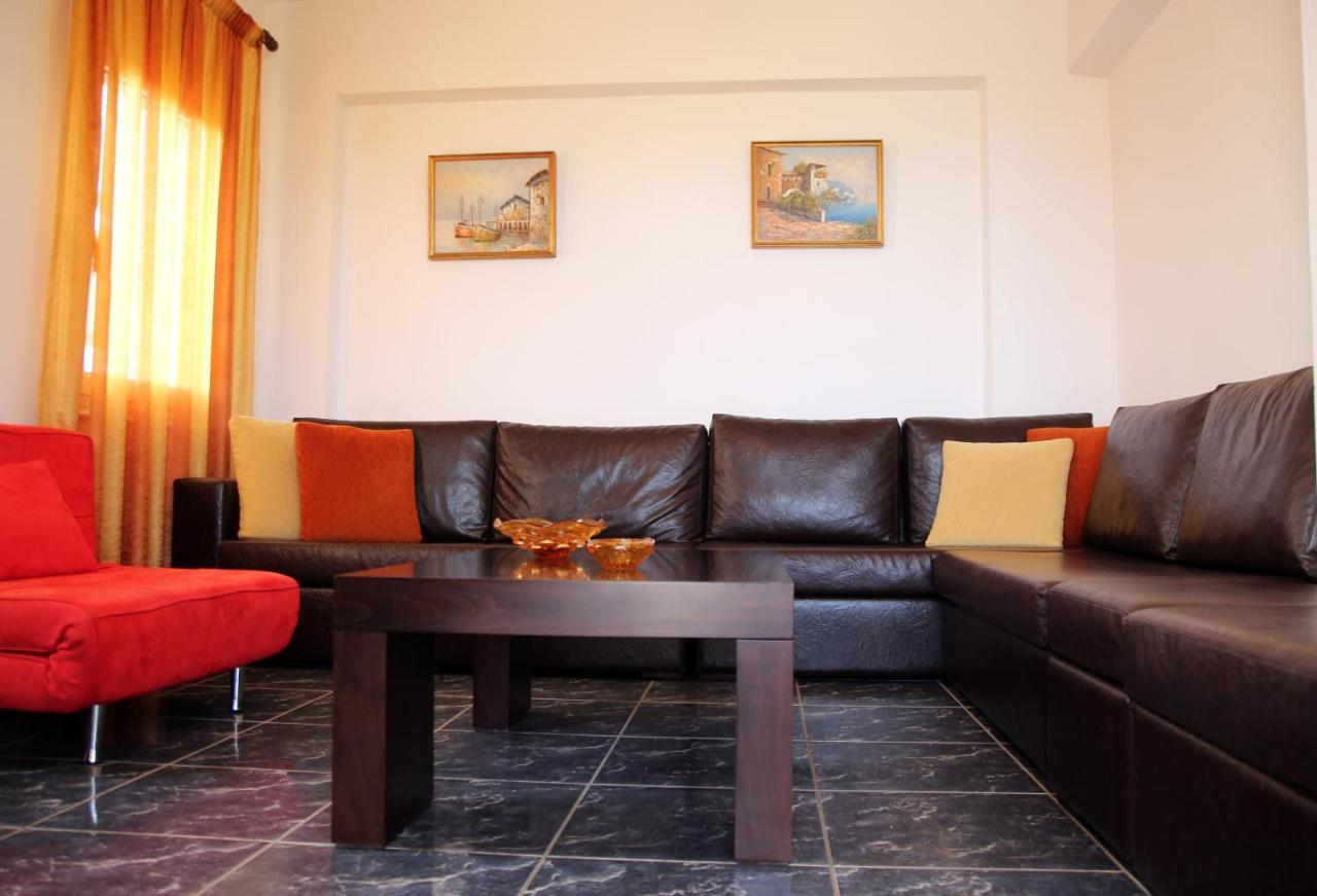 Kouros Chania Villas 3 *