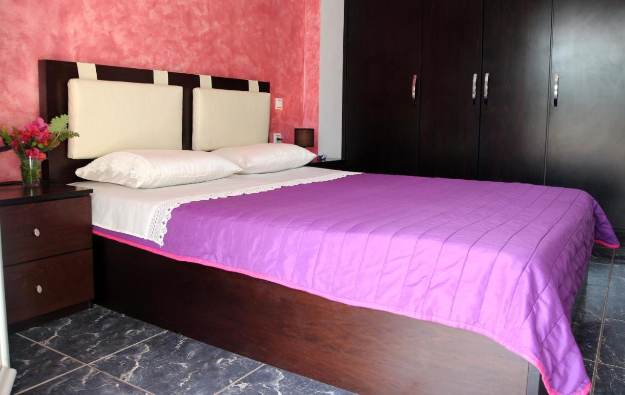 Kouros Chania Villas 3 *
