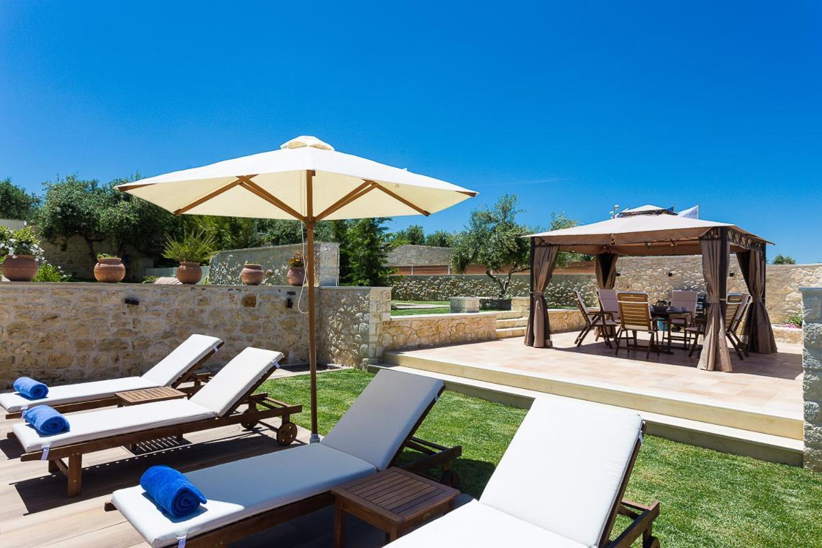 Roupes Villas 
