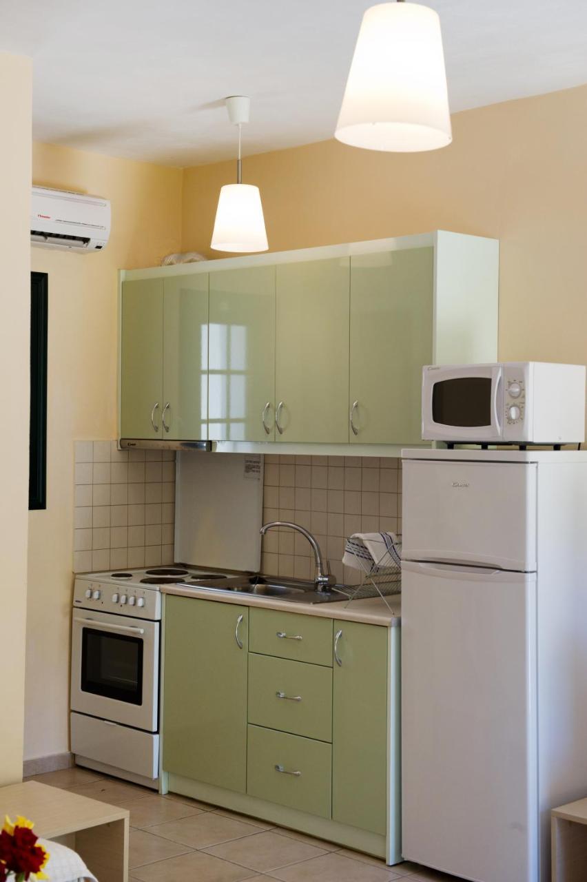 Heliotropia Houses 