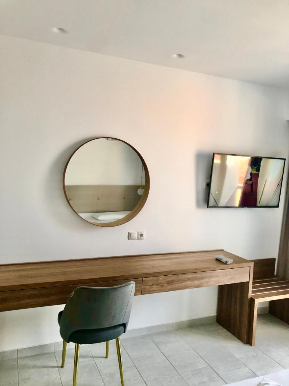 Johannes Boutique Apartments & Suites 1 *