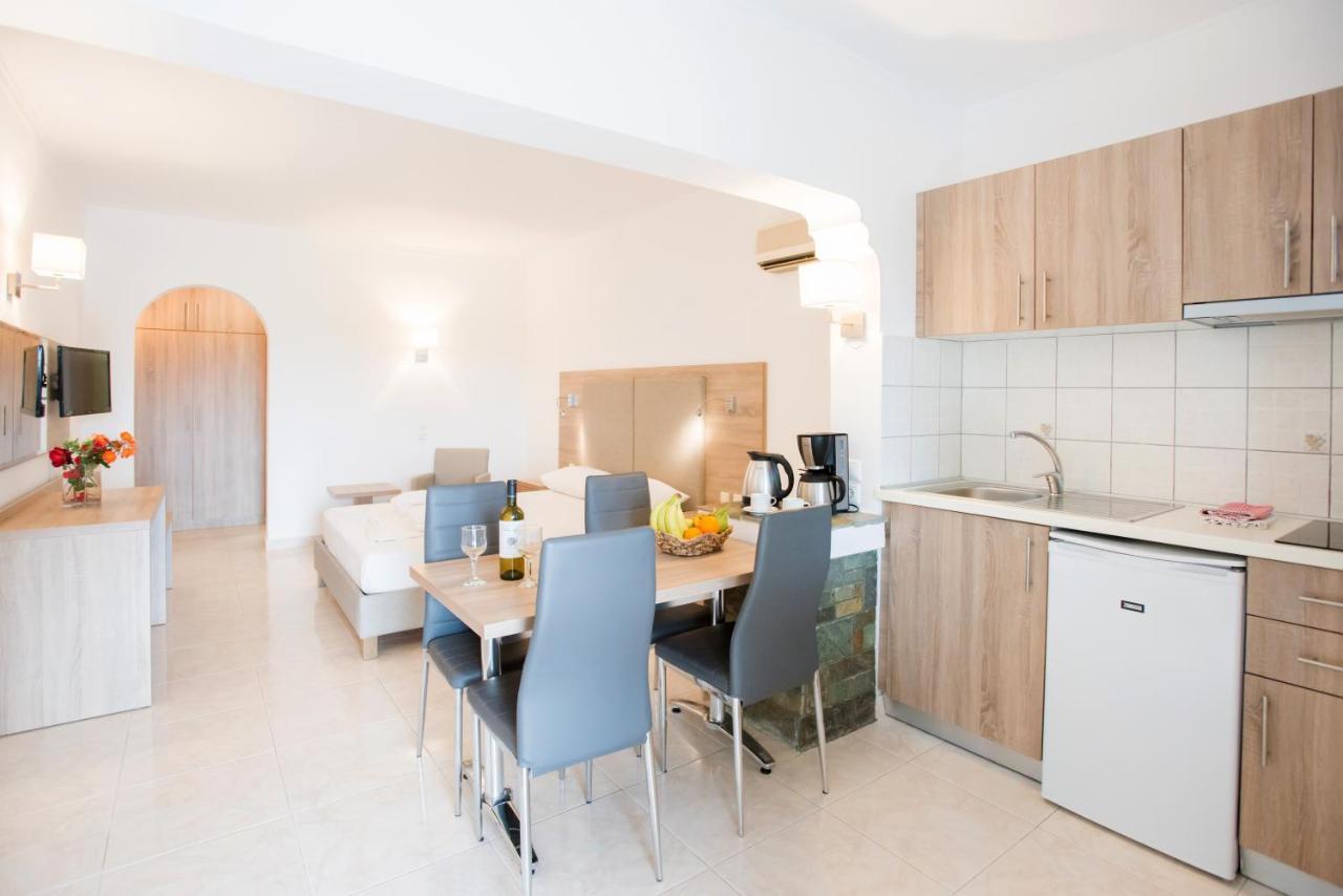 Johannes Boutique Apartments & Suites 1 *