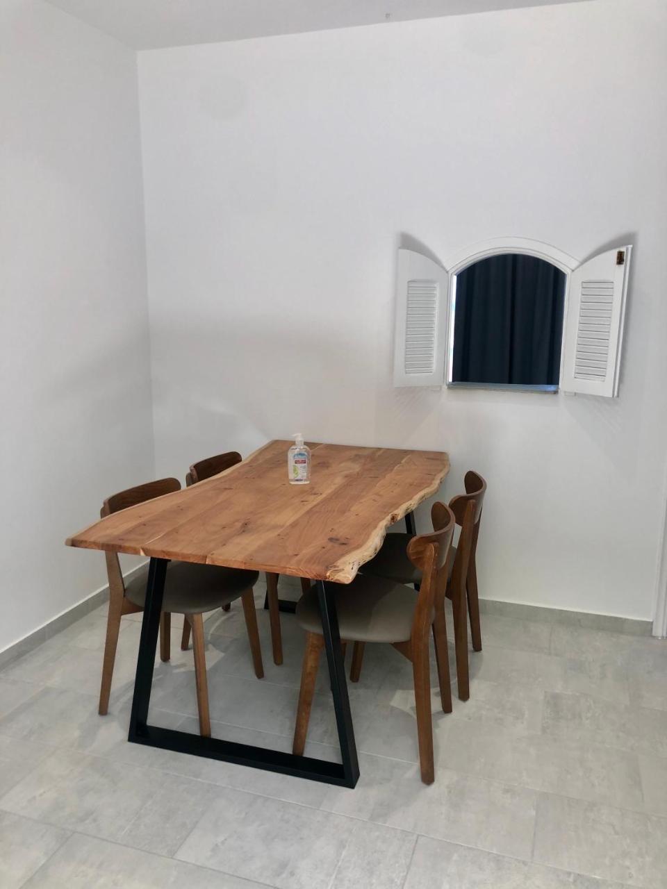 Johannes Boutique Apartments & Suites 1 *