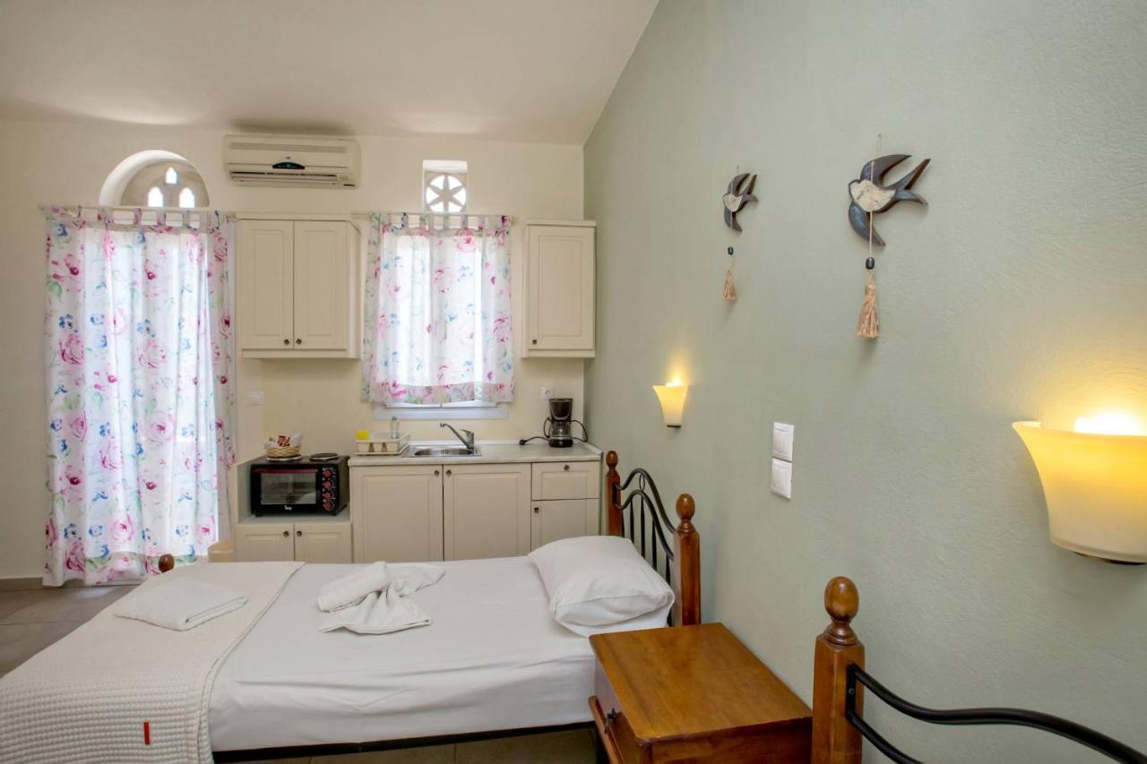 Tiniotissa Studios 