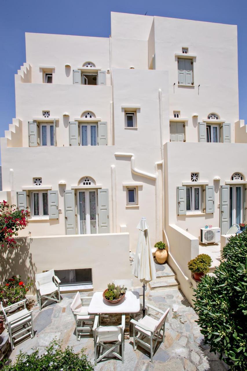 Tiniotissa Studios 