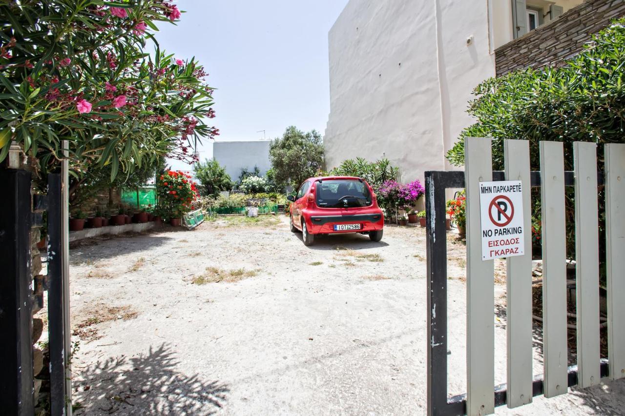 Tiniotissa Studios 