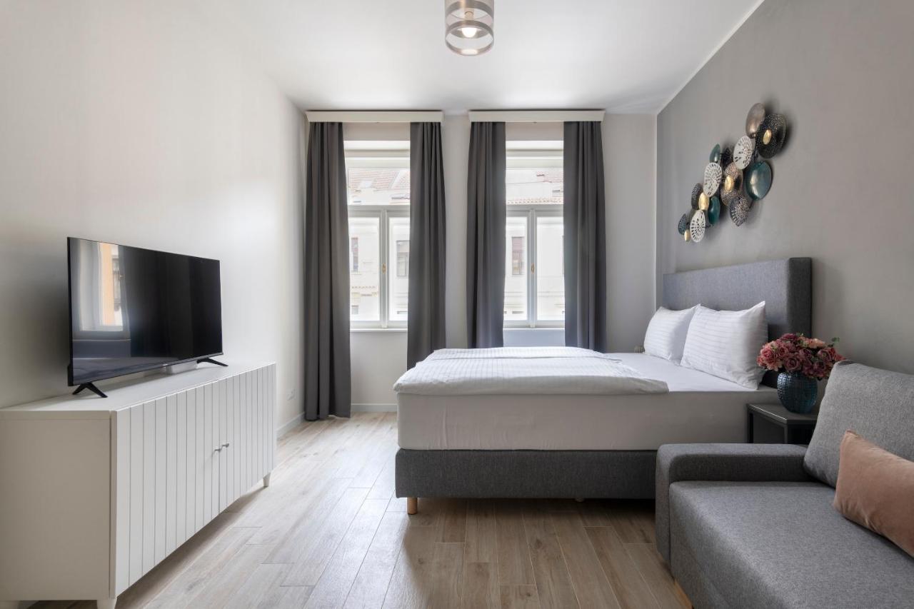 Kinsky Garden Apartments and Suites by Dwellfort