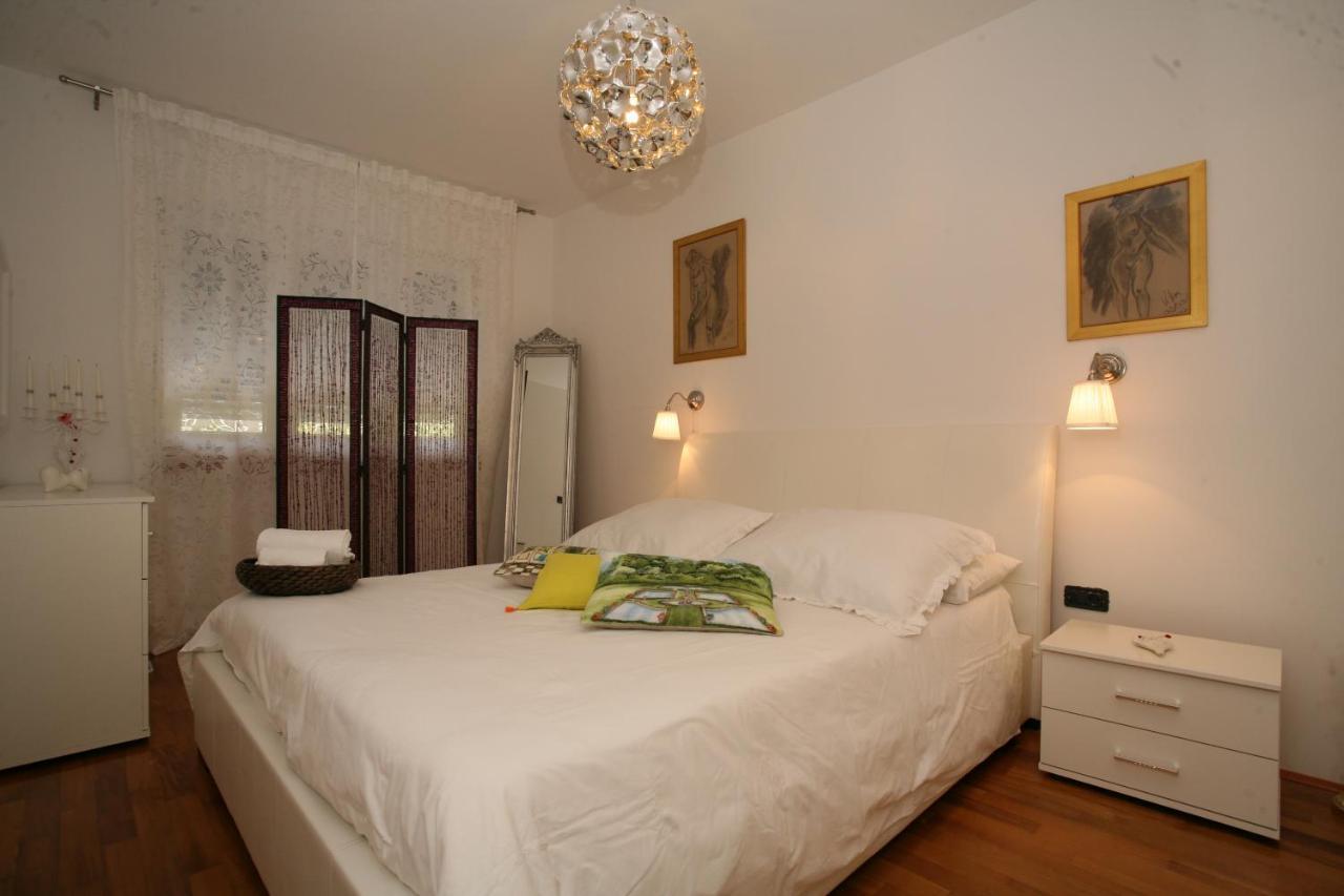 Domus Apartments