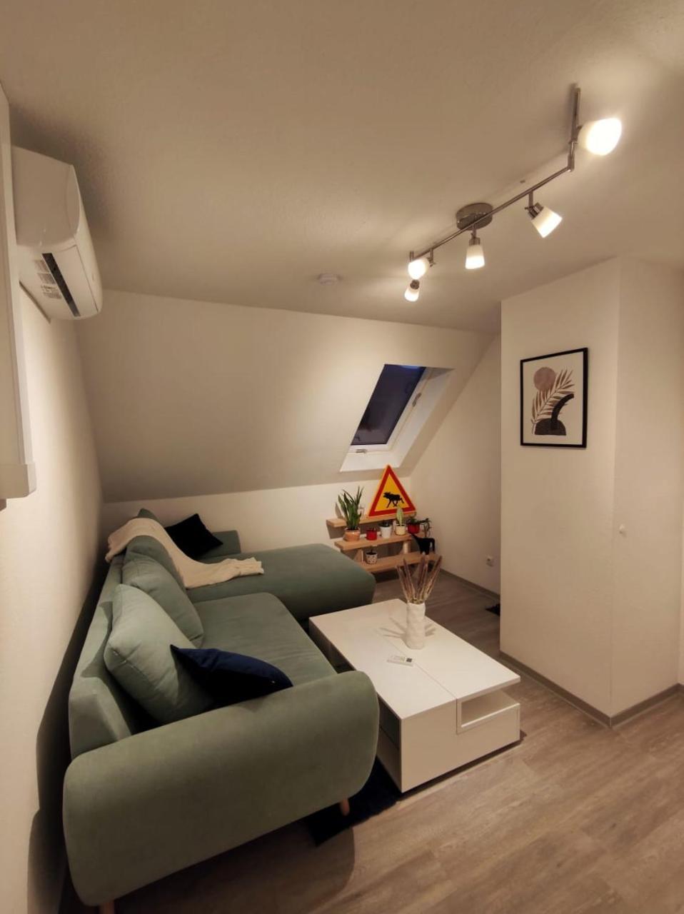 Dachgeschosswohnung Mit Klimaanlage in Bester Lage em Menden