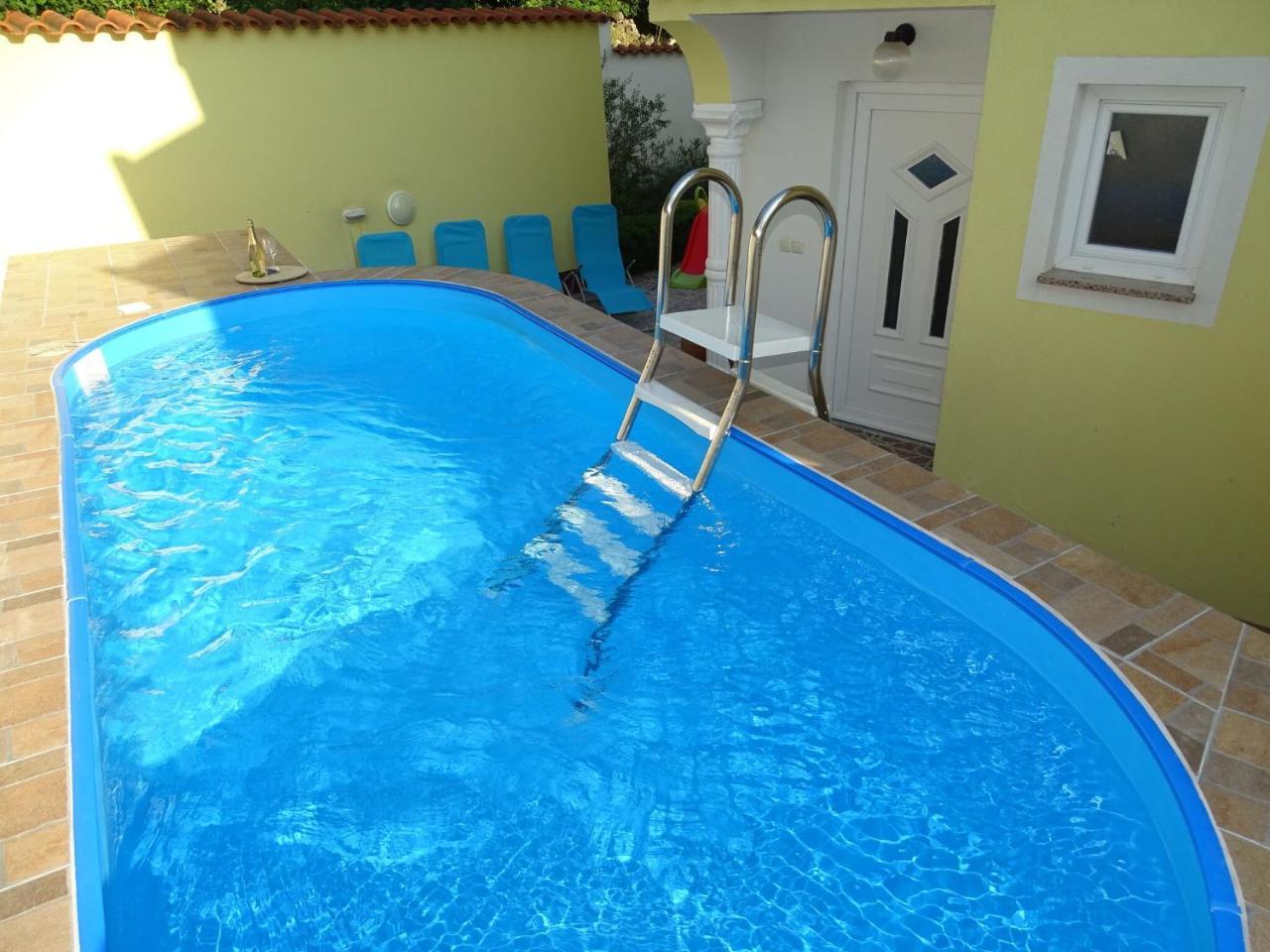 Charming Home With Swimming Pool