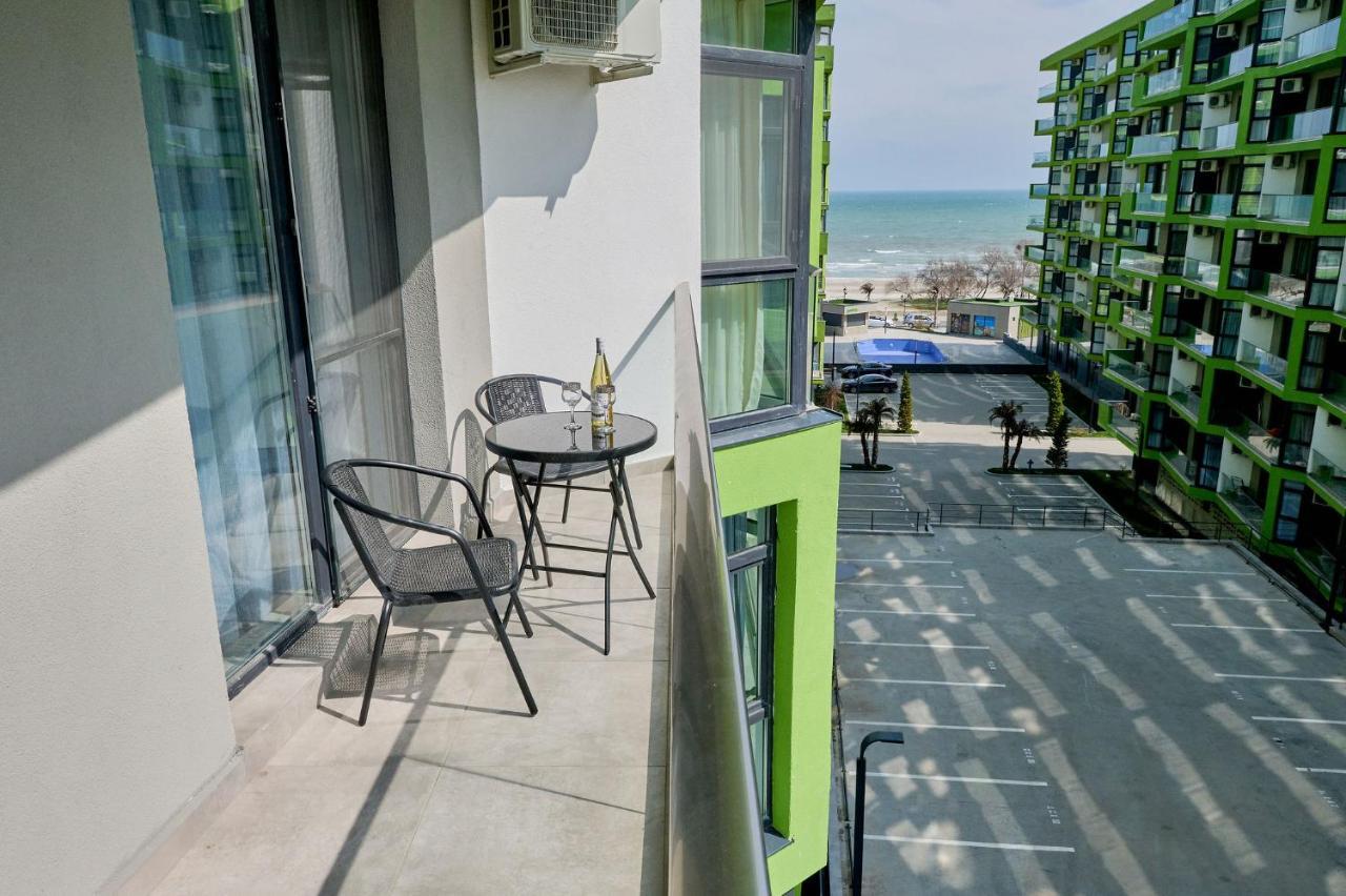 Moon Sea View Apartment Spa N Pools Resort