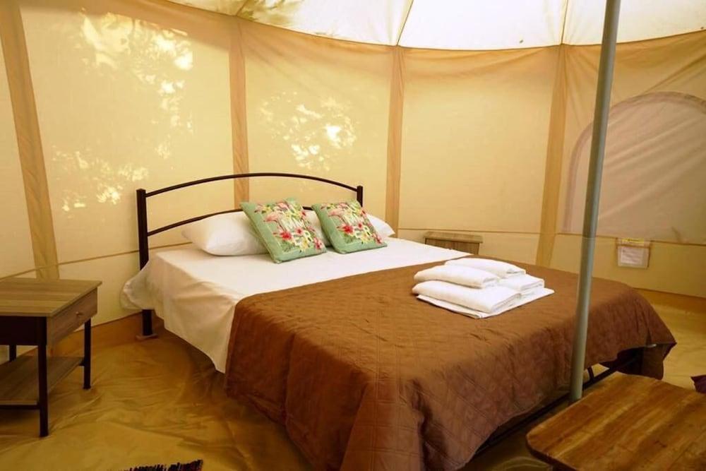 Camping Paliouri Luxury Glamping & Bungalows