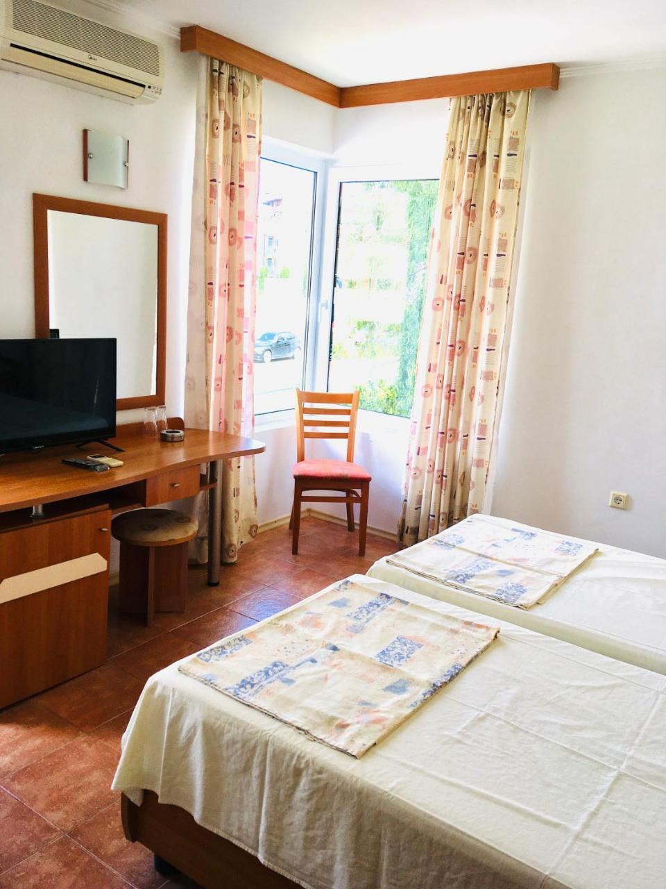 Hotel Sofia Beach