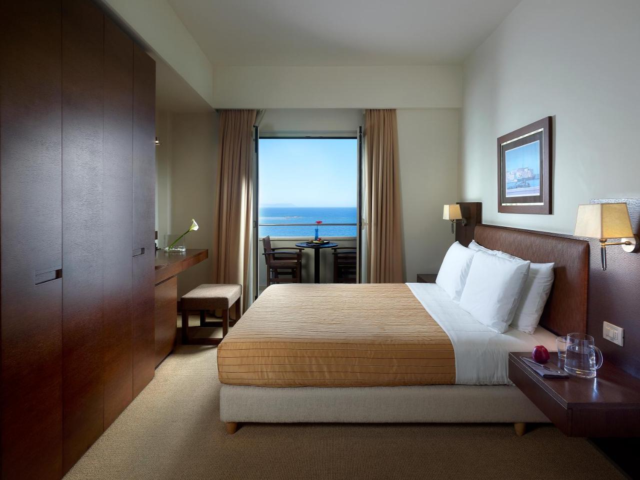 Irida Hotel 3 *