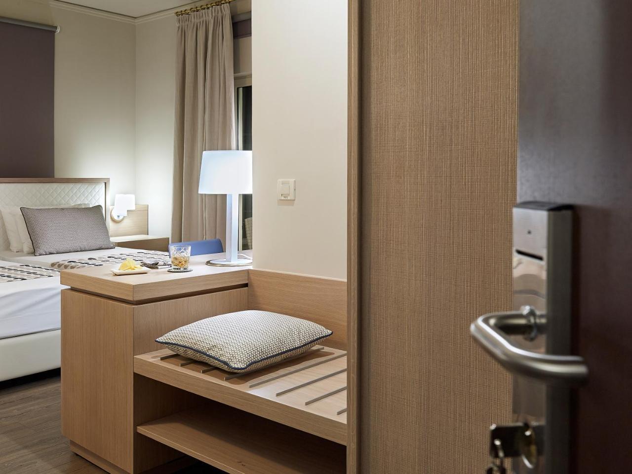 Irida Hotel 3 *