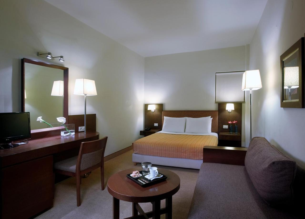 Irida Hotel 3 *