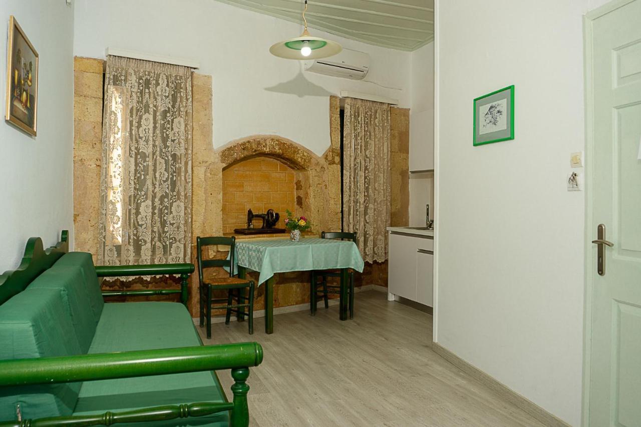 Anastasia Apartments 