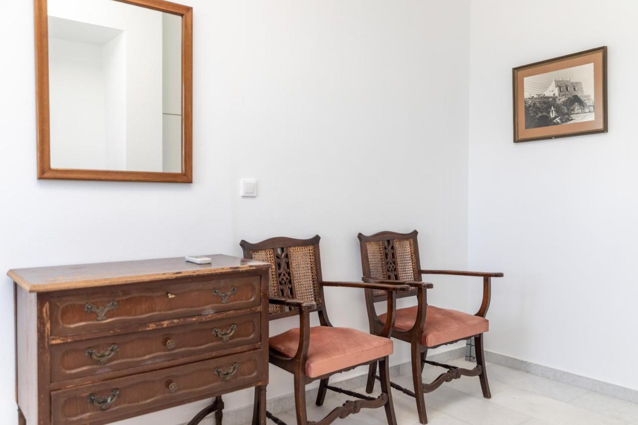 Glyfada View Studios 3 *