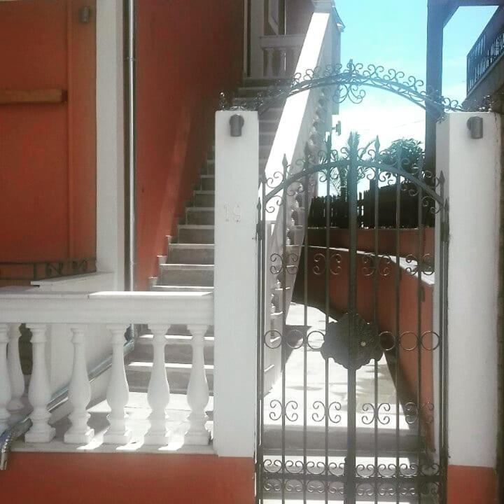 Sunrise House 