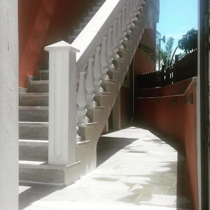 Sunrise House 