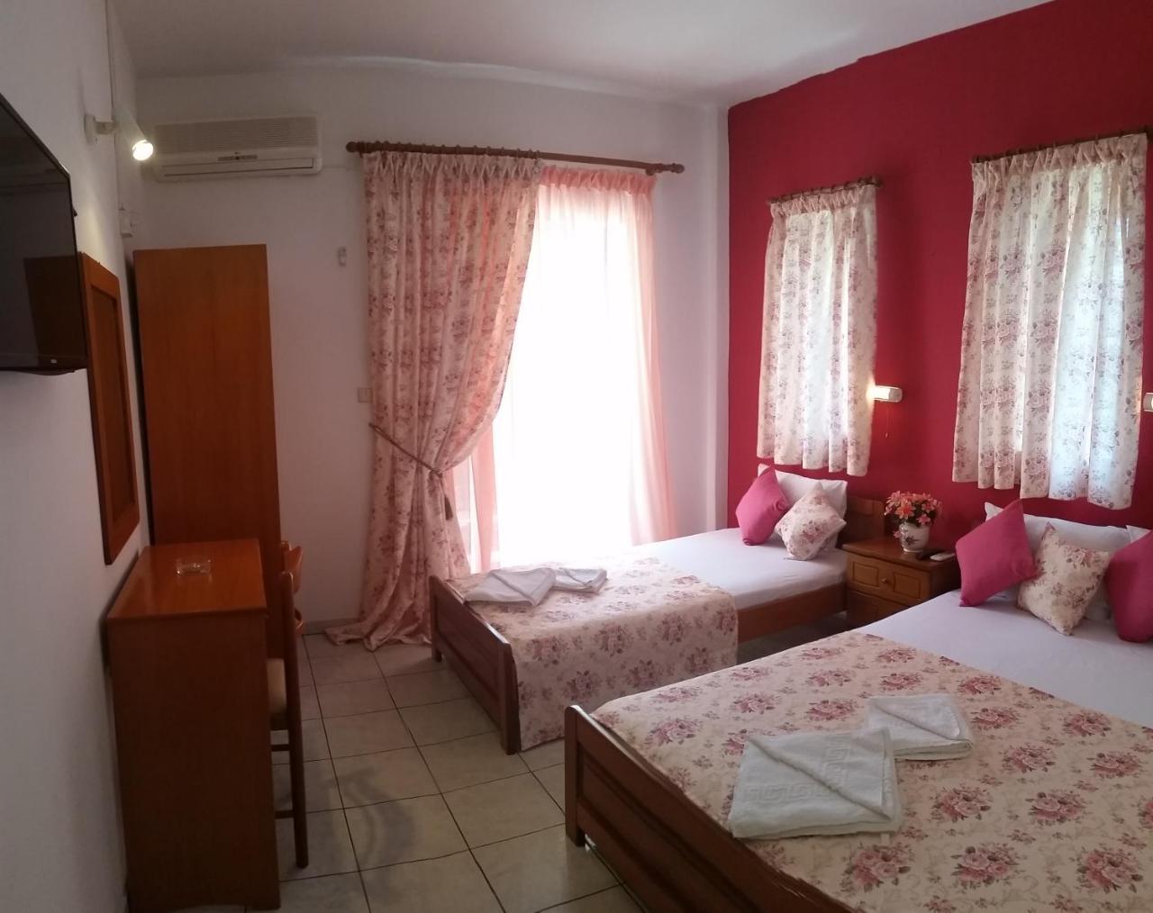 Stella Rooms 2 *