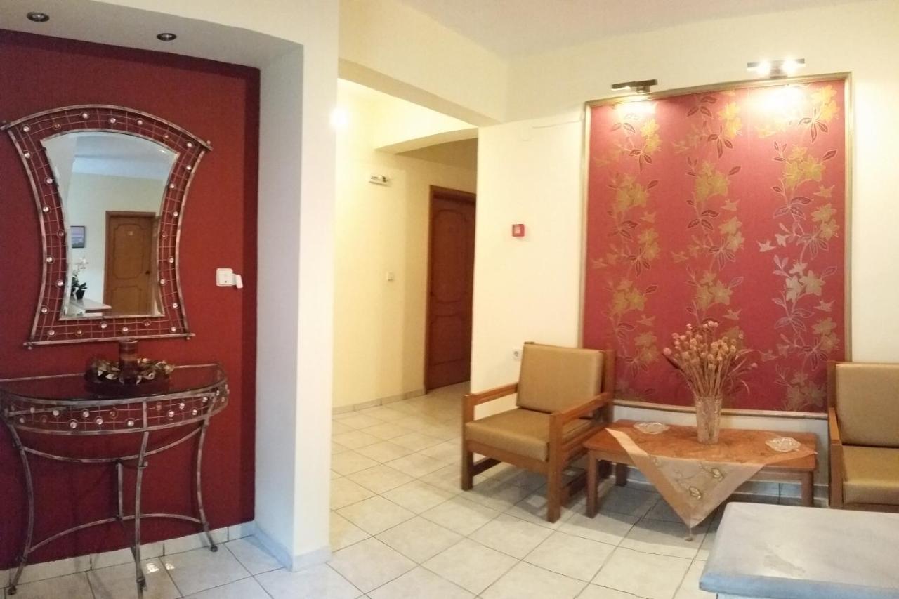 Stella Rooms 2 *