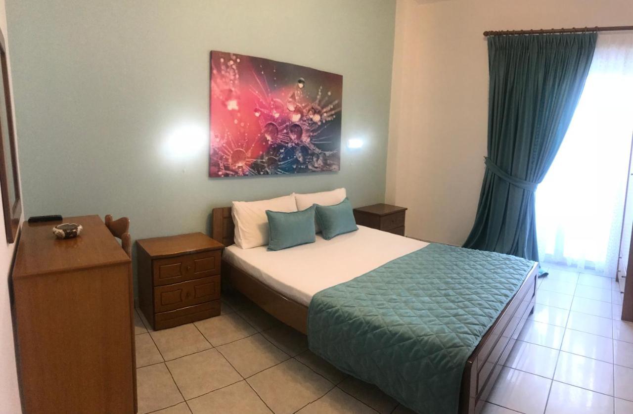 Stella Rooms 2 *