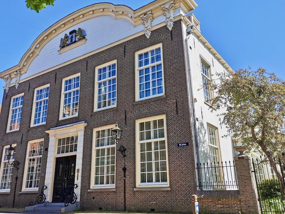 Fortuna Spinoza (Adults only) em Monnickendam