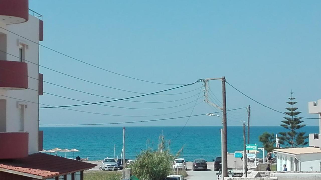 Yannis Apartments 