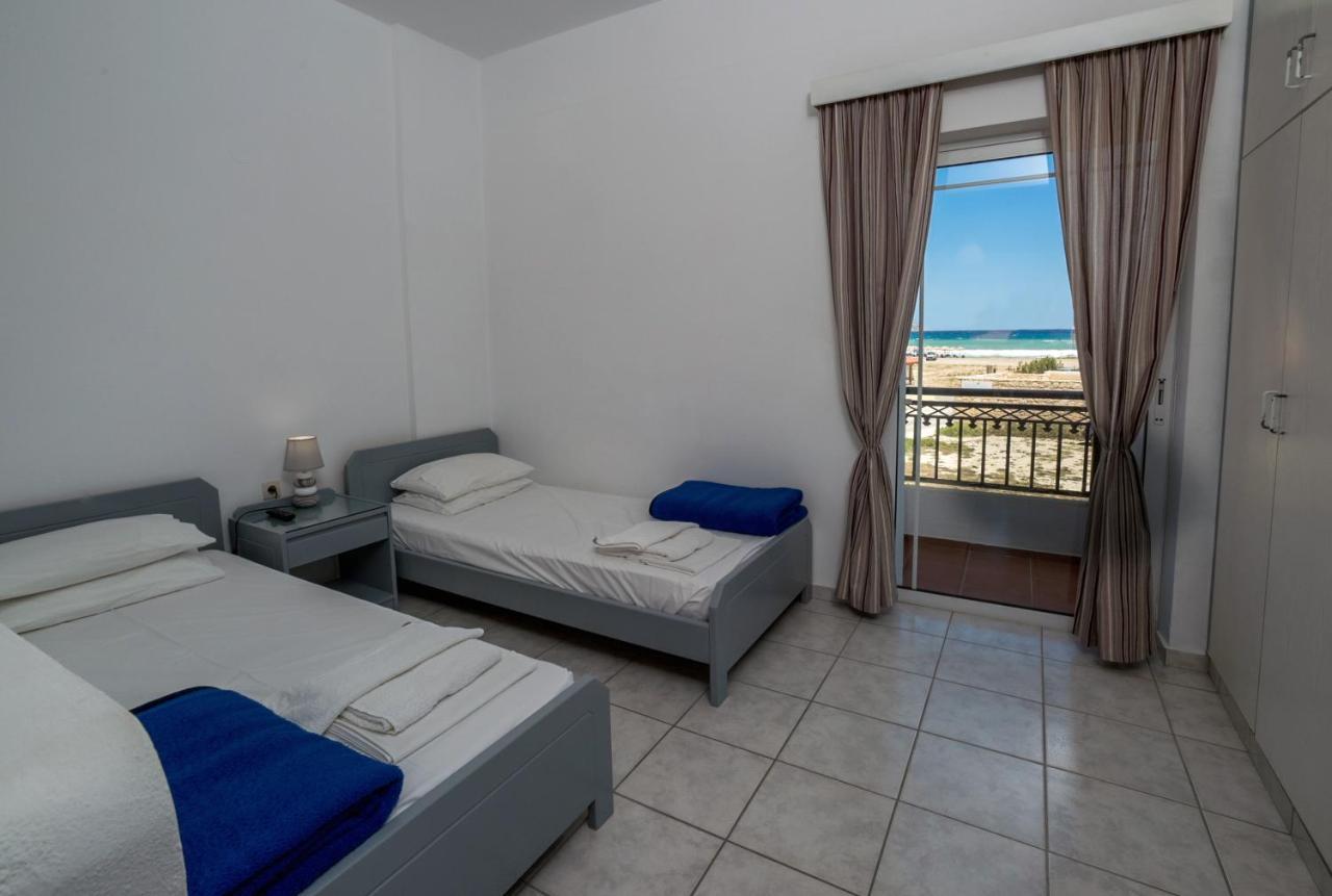Yannis Apartments 