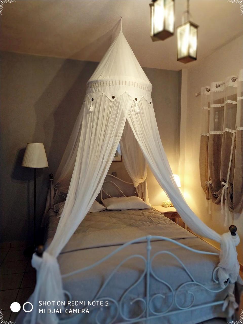 Niki Apartments 2 *