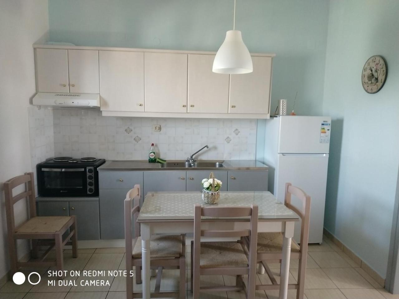 Niki Apartments 2 *