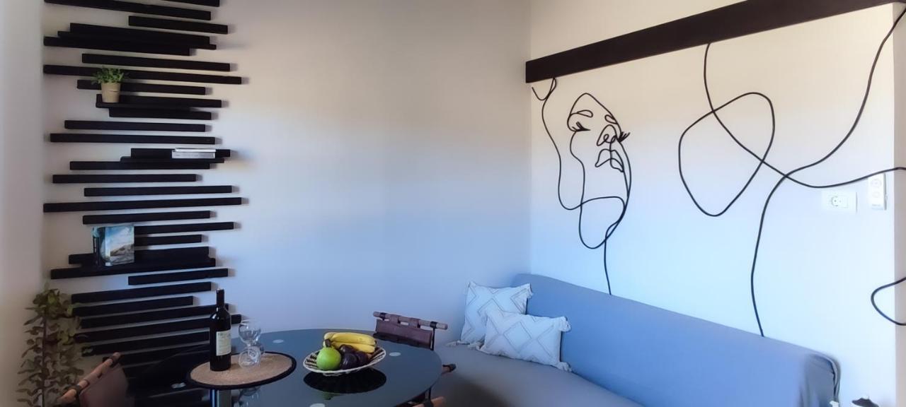 Niki Apartments 2 *
