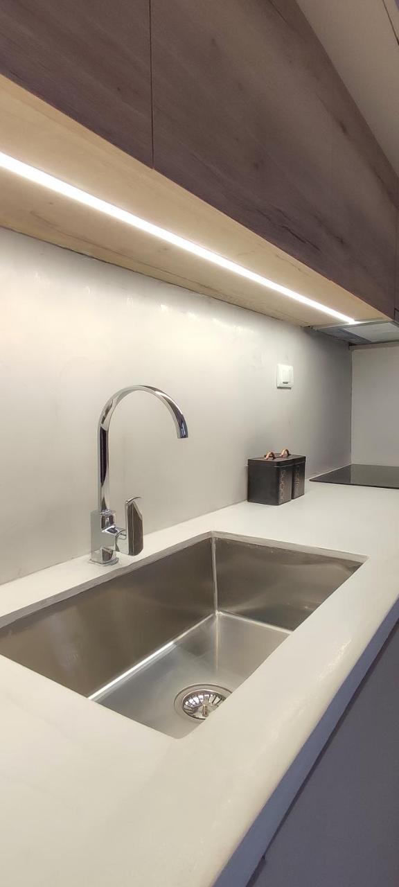 Niki Apartments 2 *