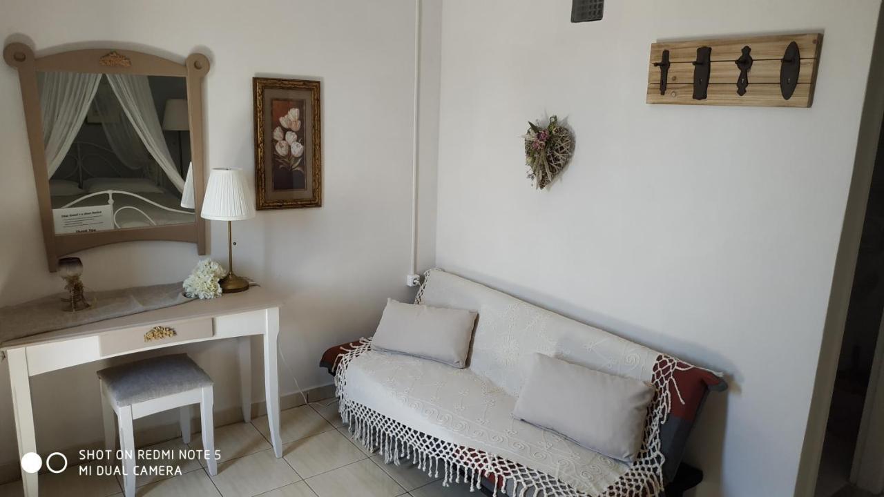 Niki Apartments 2 *