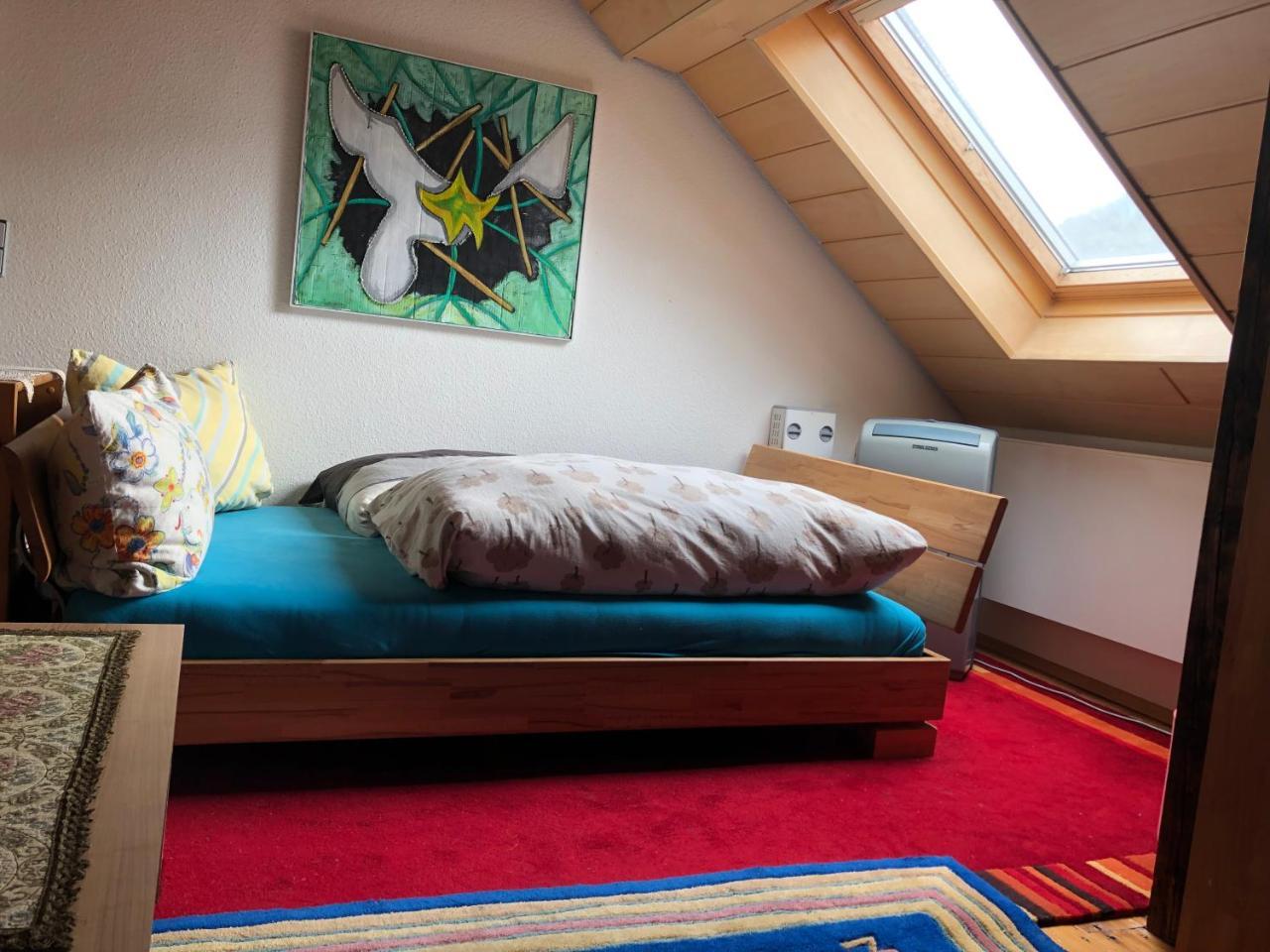 Gemutliches Zimmer in Winningen Mit Garten-, Kuchennutzung Und Arbeitsplatz em Winningen