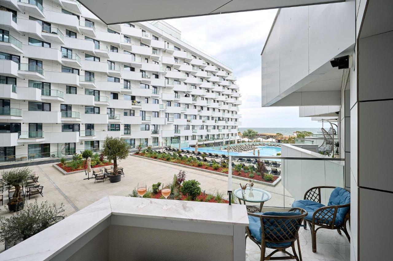 Star Apartment In Infinity Beach Resort Parking