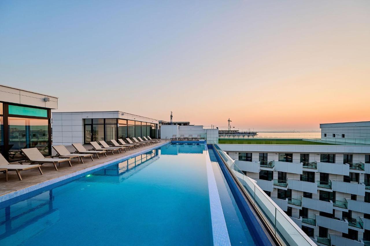 Azul Apartment In Infinity Beach Resort Parking