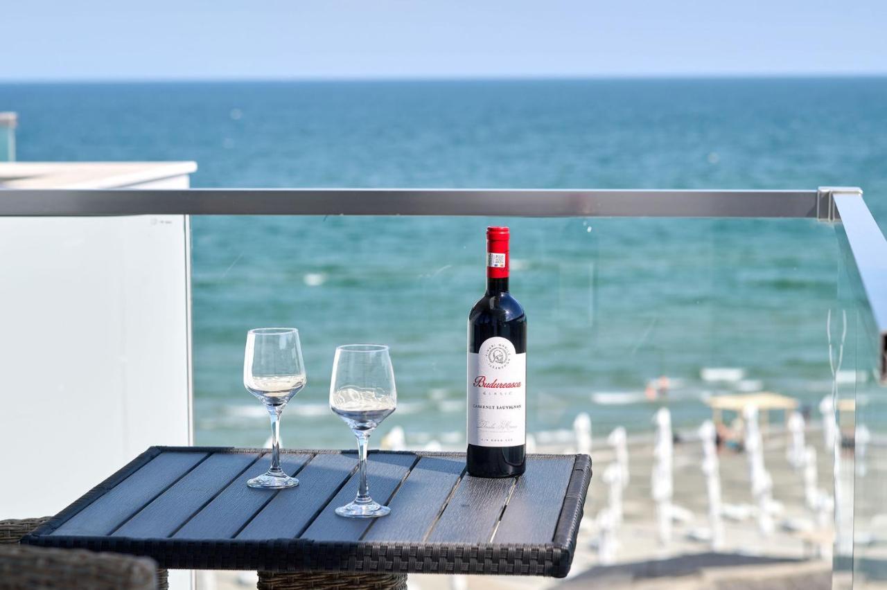 Sea Breeze Apartment In Infinity Beach Resort Parking