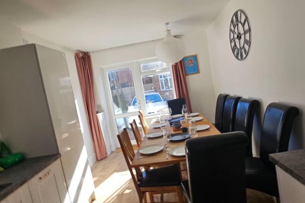 Avocet View *Sleeps 10* em Exmouth