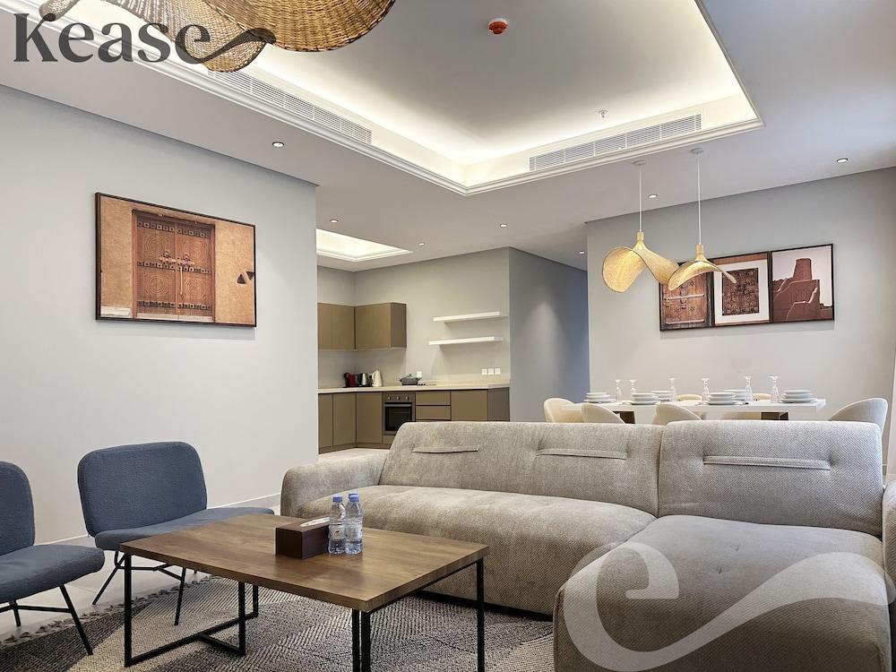 Kease Hittin N-8 Lusso Hejaz Balconyxz62