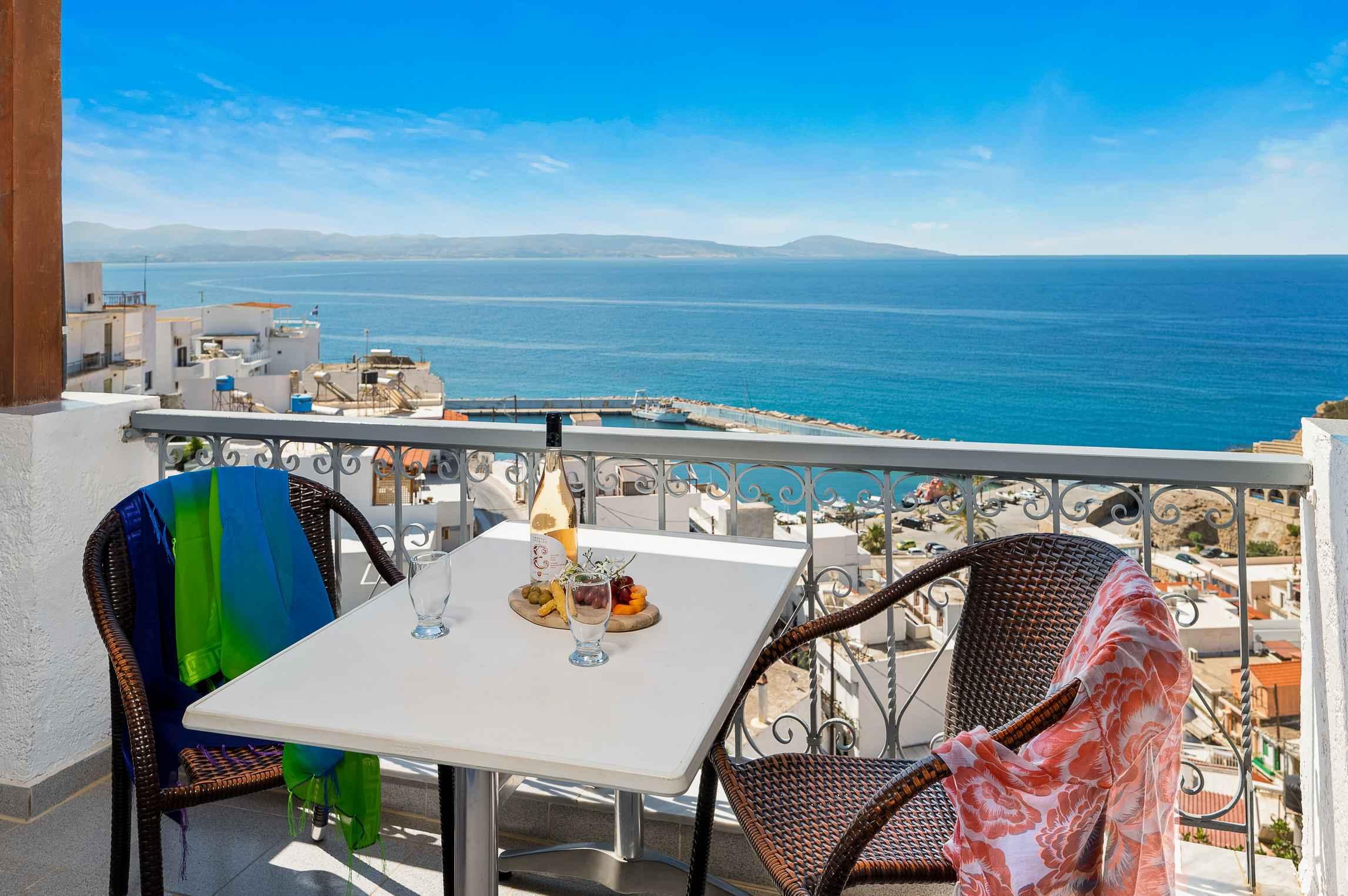 Ariadne Apartments & Studios 3 *