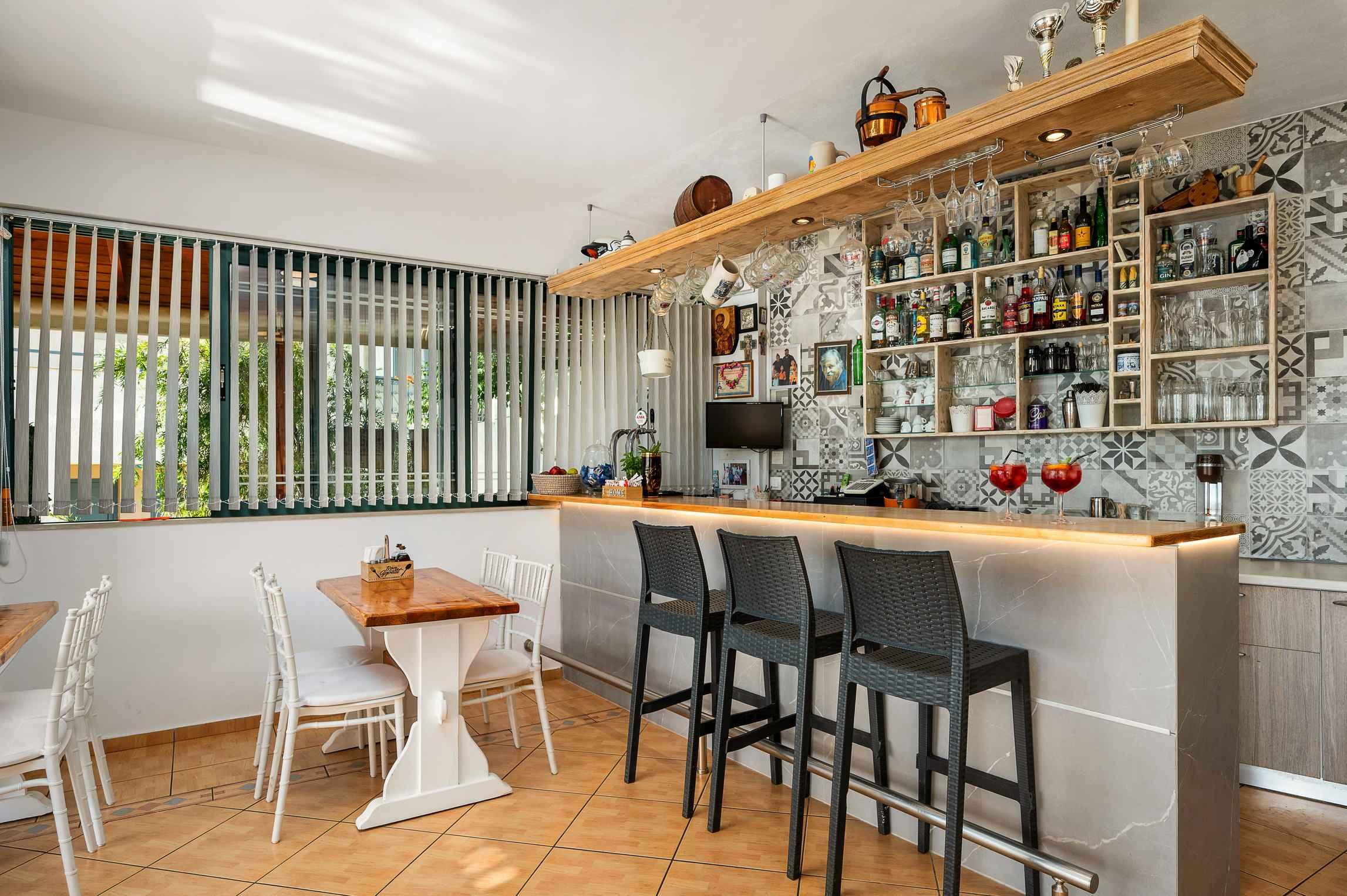 Ariadne Apartments & Studios 3 *