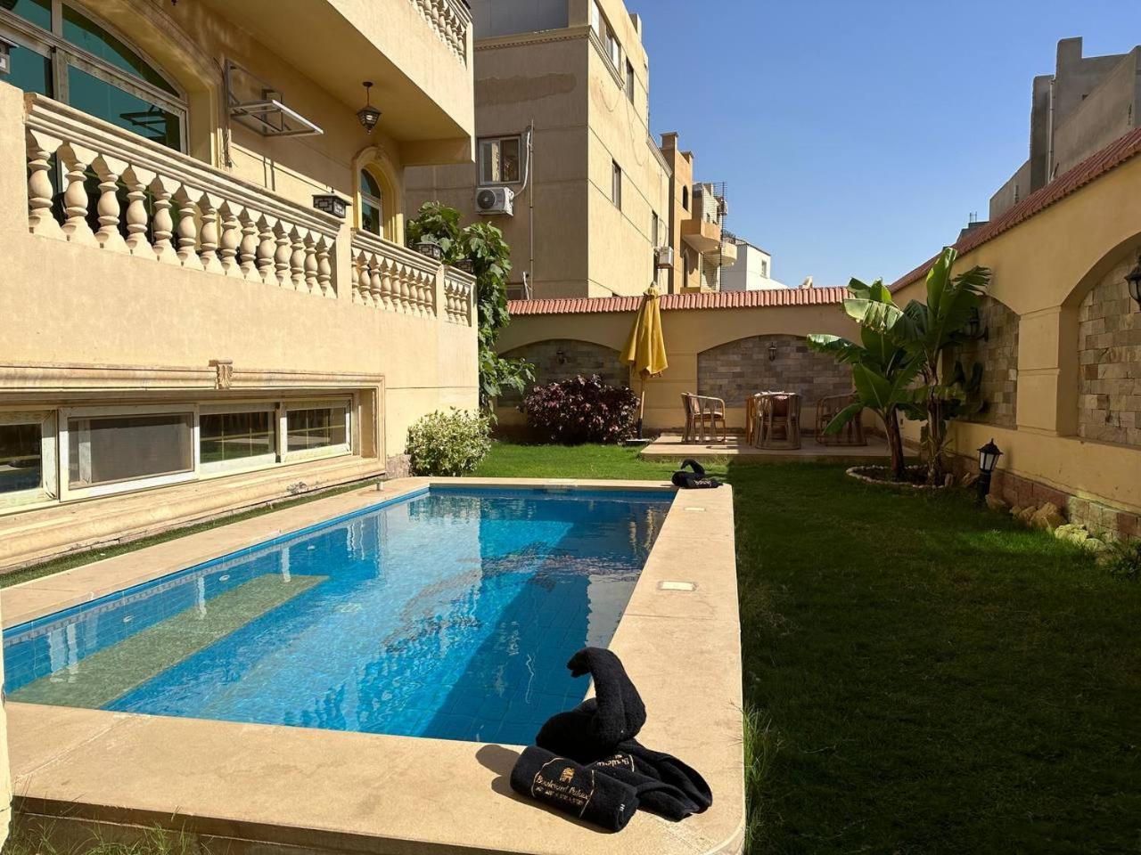 Boulevard Palace