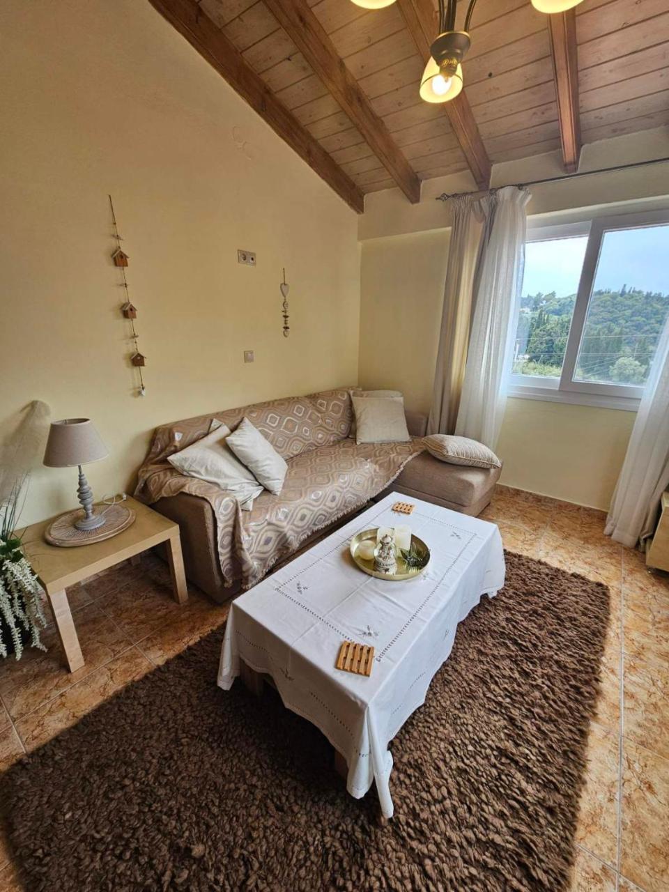 Arianna Apartments  Arianna Apartments