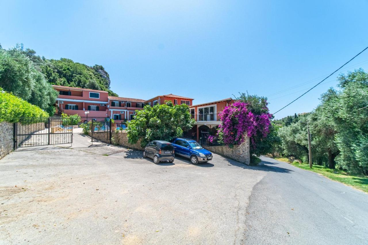 Arianna Apartments  Arianna Apartments