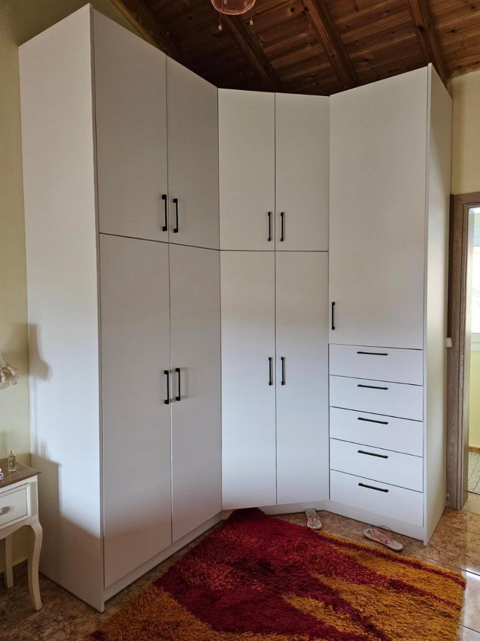 Arianna Apartments  Arianna Apartments